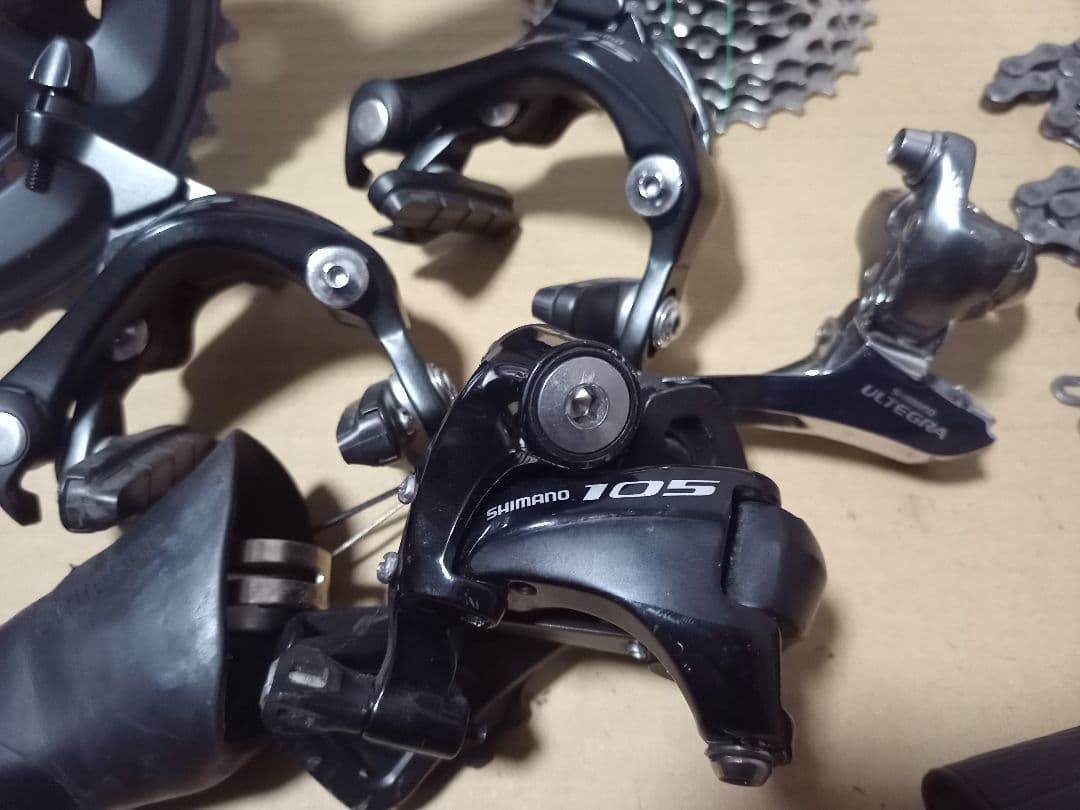 シマノ105 5800 11速　コンポセット　一部アルテ　予備ブラケットおまけ