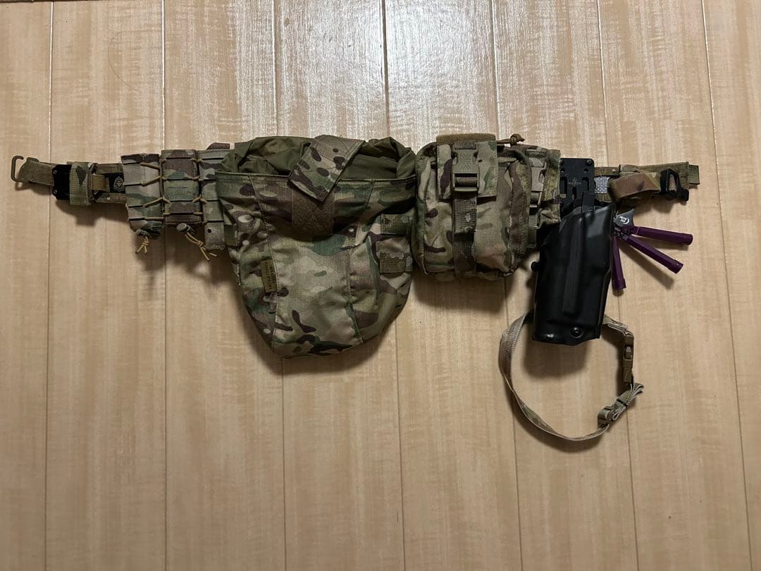 実物装備 タクティカルベルト Ferro Conceptsベース