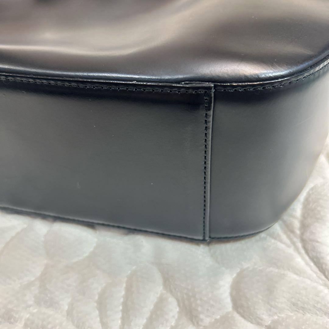 バーバリー　ショルダーバッグ　ノバチェック　肩がけ　レザー　キャンバス　ブラック