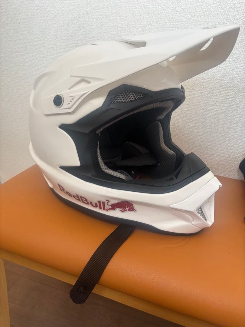 オフロードヘルメット ホワイト