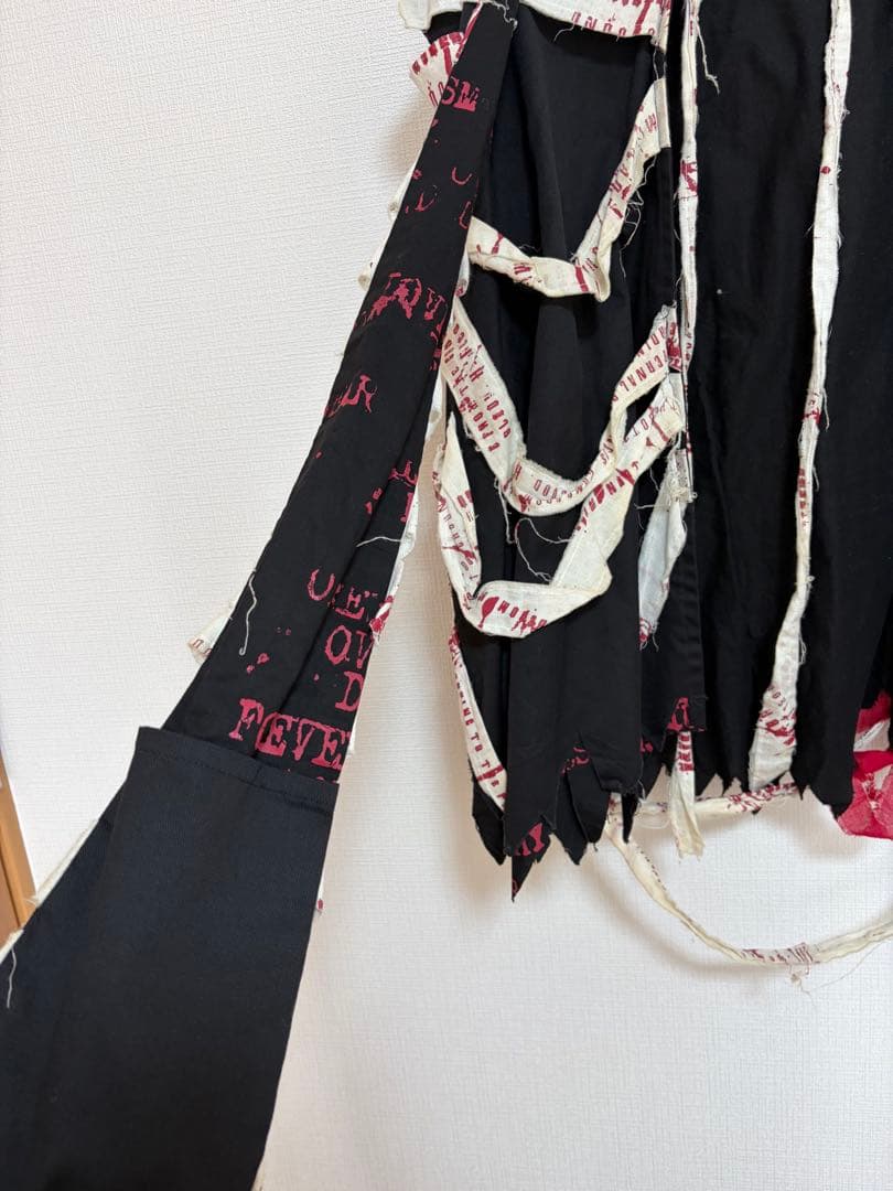 channel H 包帯マント