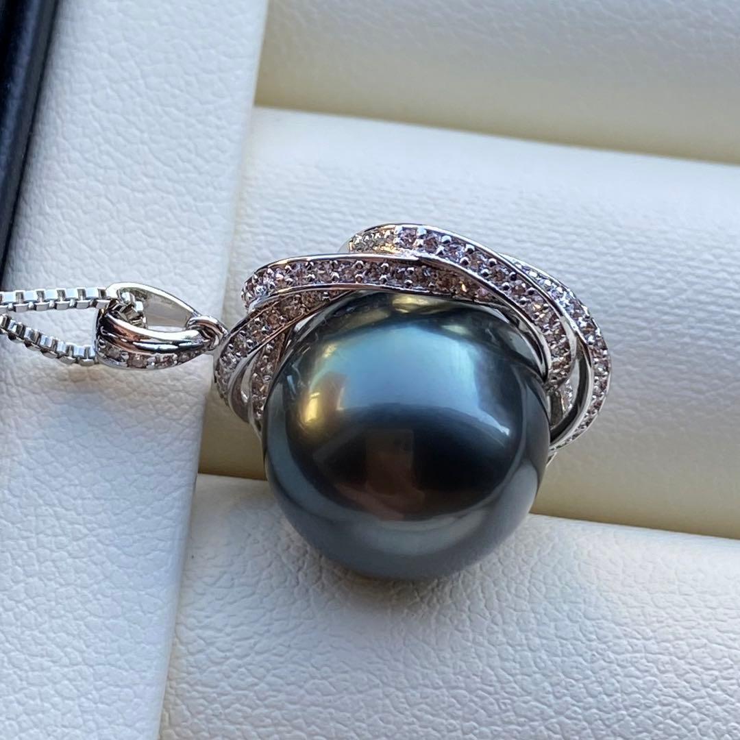 本真珠　南洋黒蝶真珠ネックレストップ　13mmダークグリーンPT884