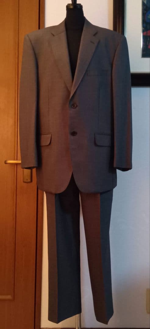 ダンヒルスーツ　未使用新品