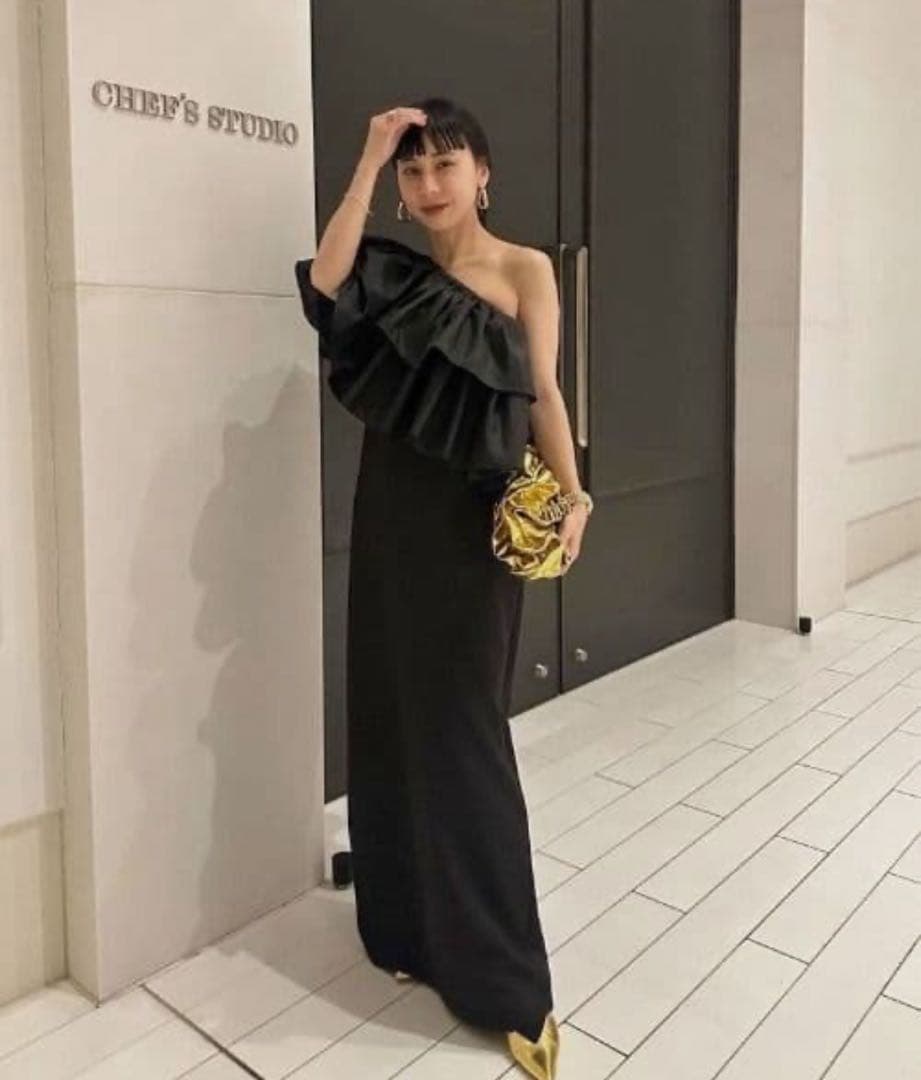 LUSTER TIERED LAYERED DRESS ameri オケージョン