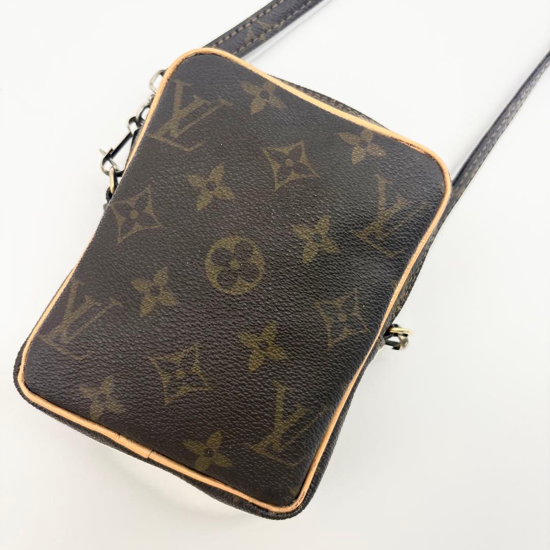 【美品】VUITTON ショルダーバック　ミニダヌーブ　モノグラム　斜め掛け