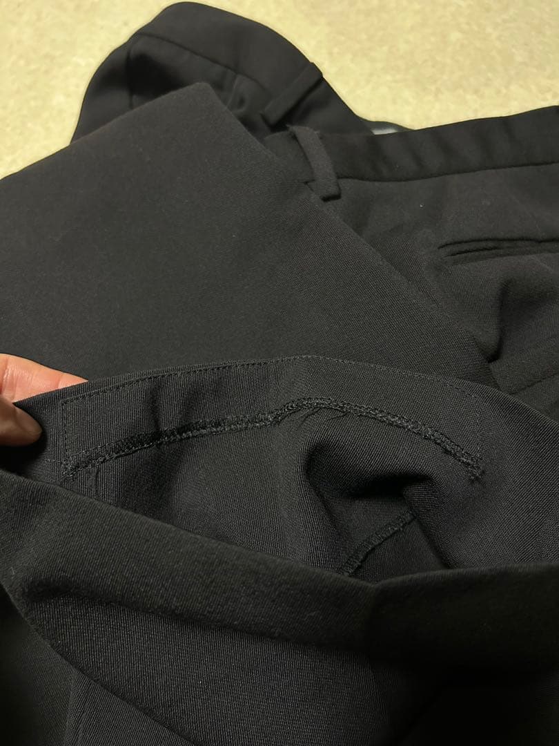 90s ジョルジオアルマーニ黒スラックス 裾当て付き