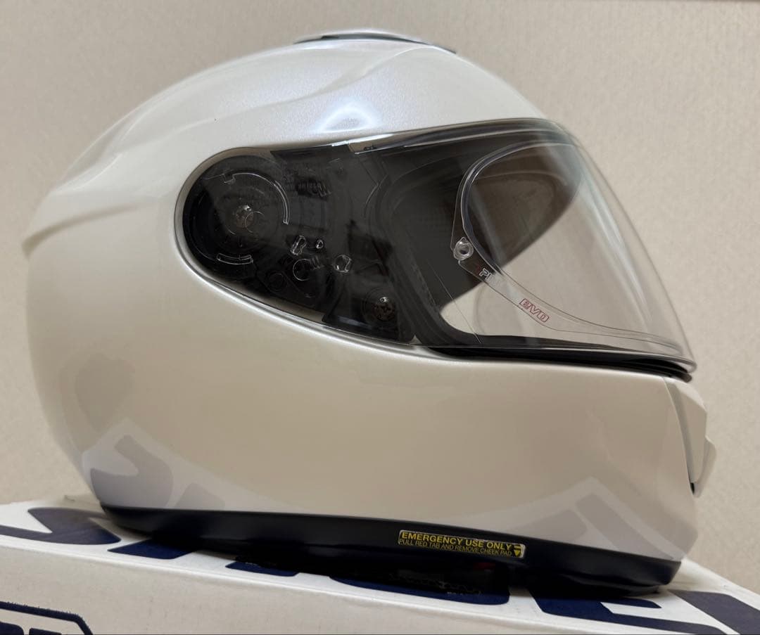 SHOEI GT Air ルミナスホワイト
