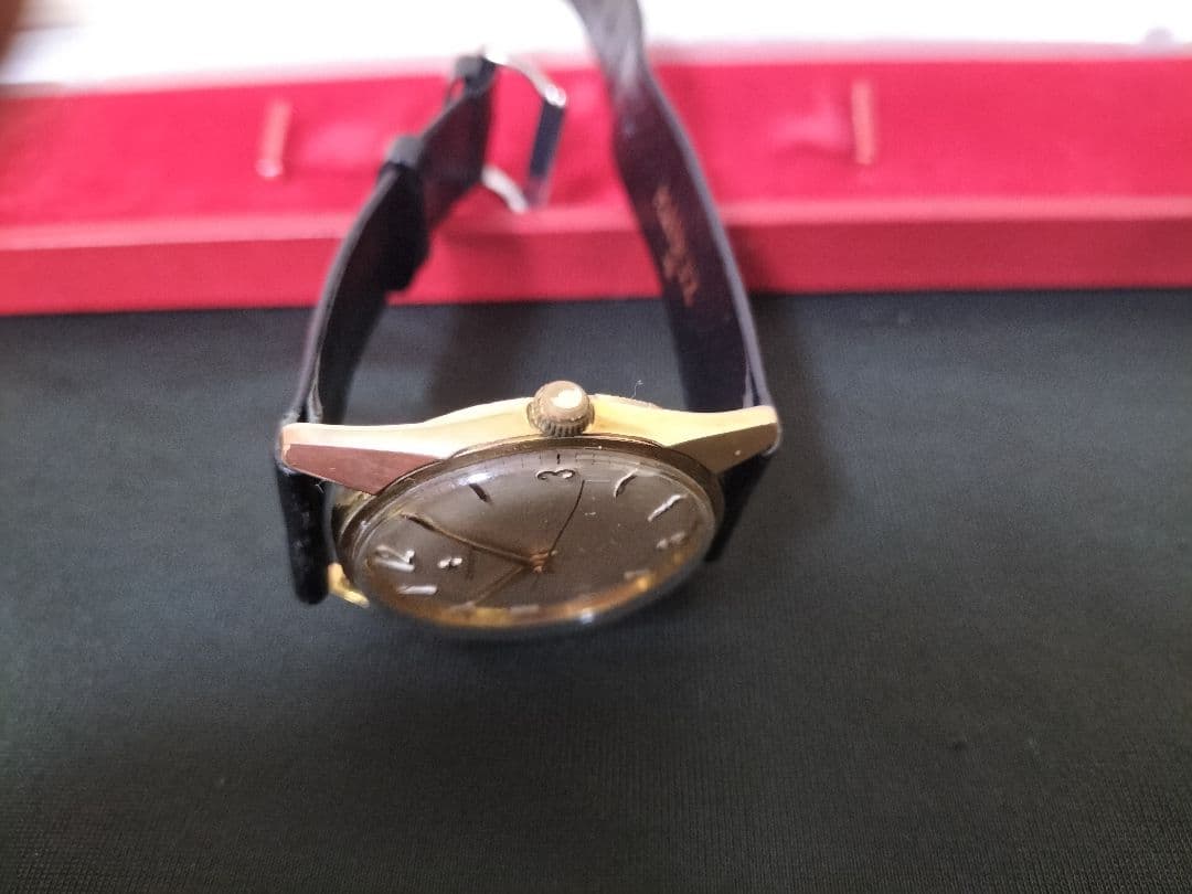 ゼニス ヴィンテージ手巻き時計 メンズ　ZENITHベルトBOX付き稼働中