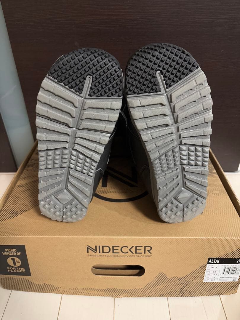 NIDECKER ALTai/スノーボードブーツ26.5/箱付き美品/TTに酷似
