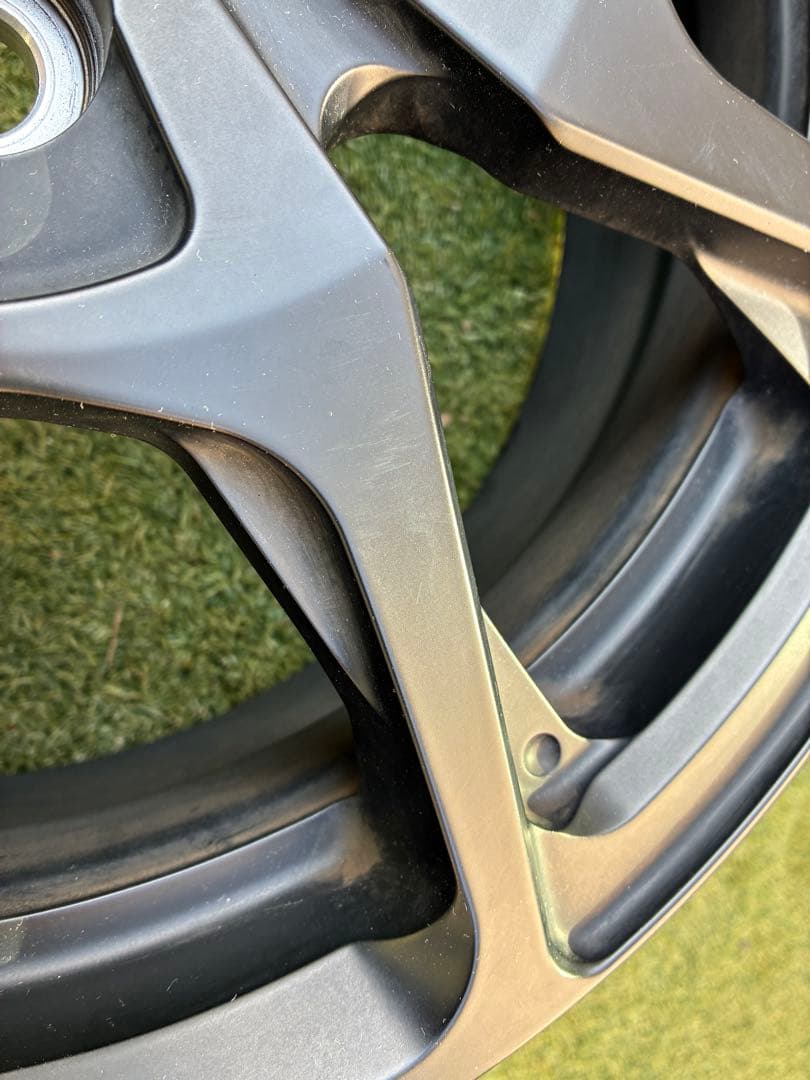 トヨタ　ヤリス　GR 16インチアルミホイール1本