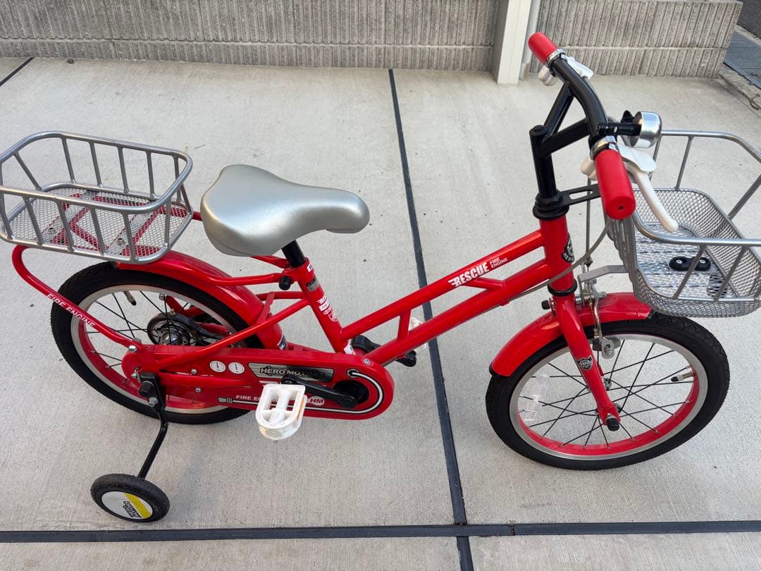 消防車デザイン　自転車 16インチ　美品