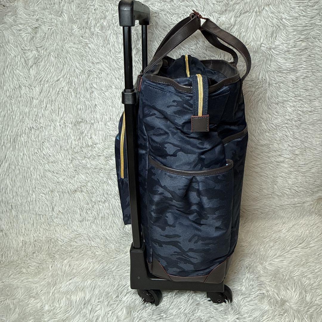 美品✨スワニー　迷彩柄　キャリーケース　車輪ストッパー付 トートバッグ 四輪