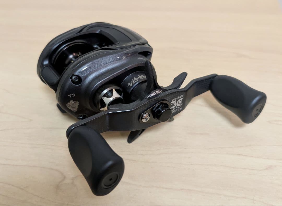 【超超美品】GAN CRAFT ガンクラフト T3 MAGO ベイトリール