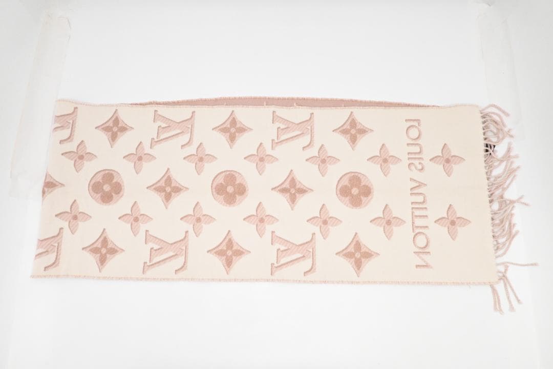 【冬限定】LouisVuitton　ヴィトン　マフラー　ピンク　女性　レディース