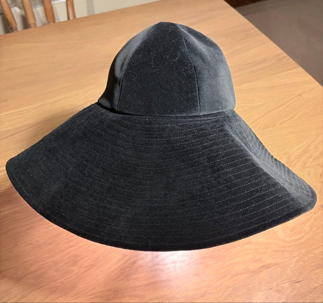 Sugri（スグリ）／黒 ベルベットフロッピーハット