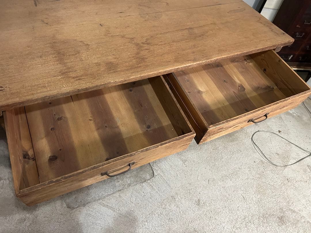 a ダイニングテーブル 引き出し 棚