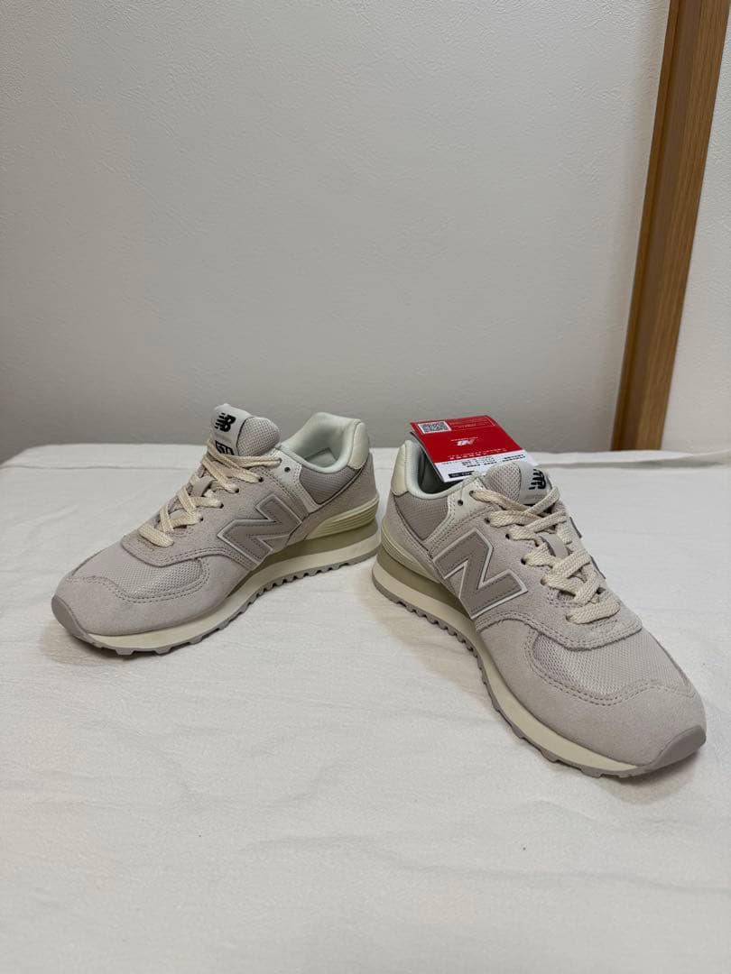 ニューバランス 2025年モデル スニーカー 574 ライトグレー 22cm