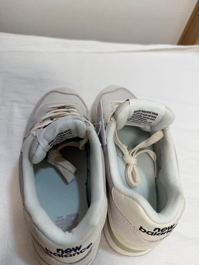 ニューバランス 2025年モデル スニーカー 574 ライトグレー 22cm