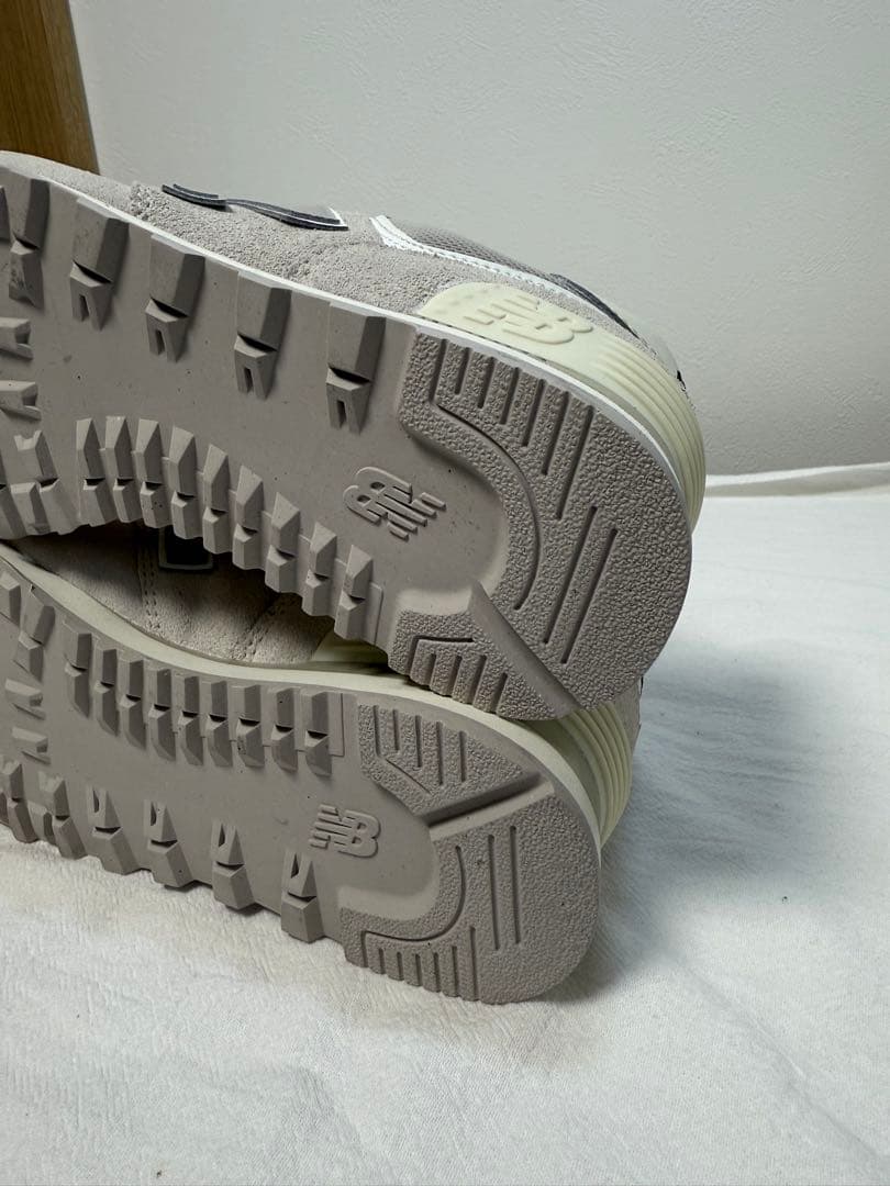 ニューバランス 2025年モデル スニーカー 574 ライトグレー 22cm