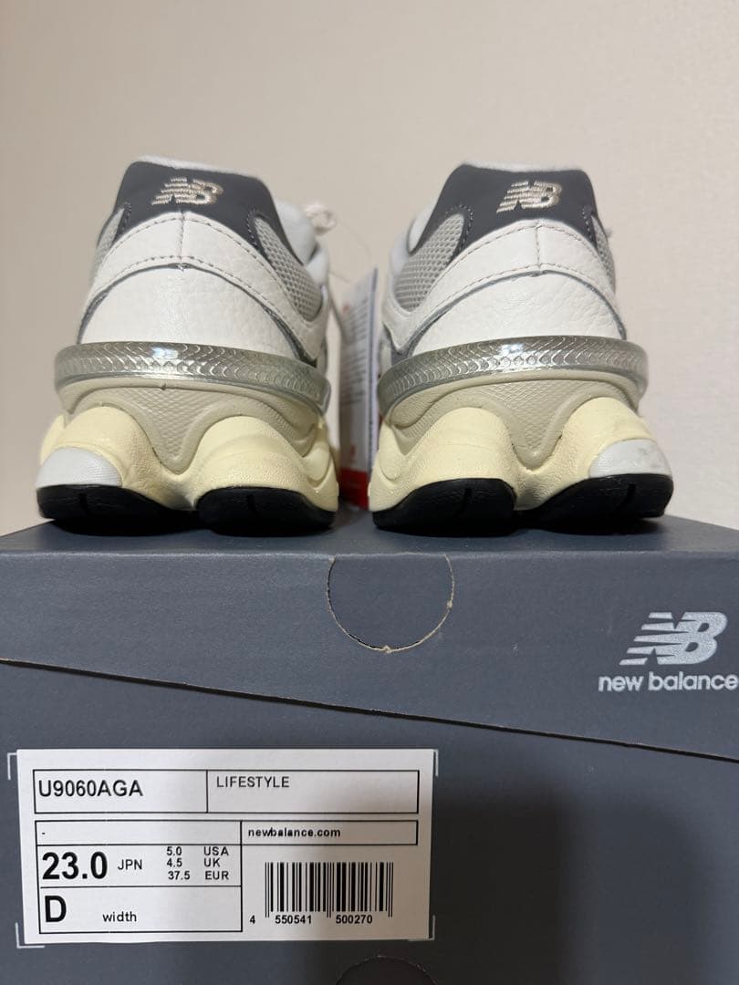 New Balance 9060 23㎝