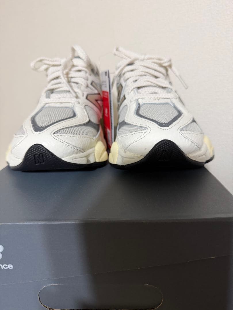 New Balance 9060 23㎝