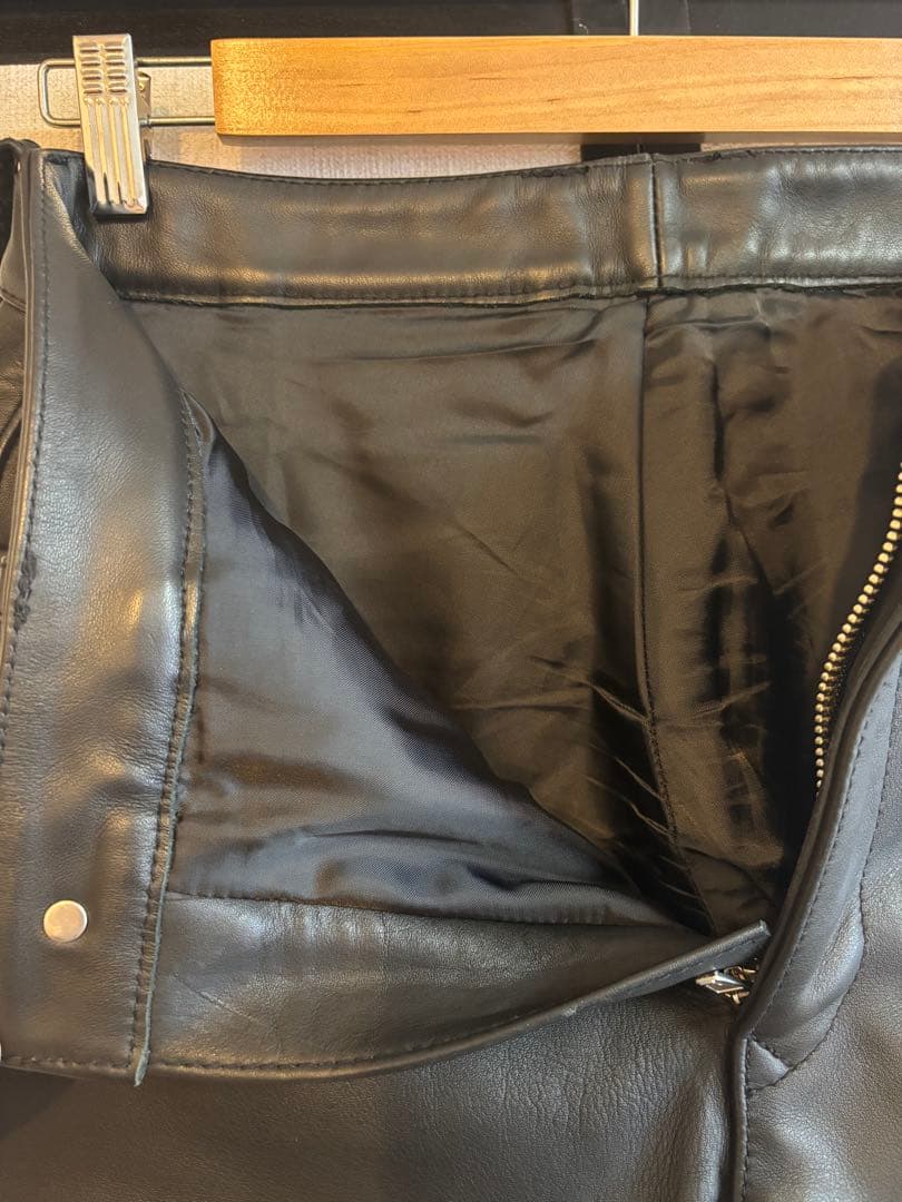 【値下げ】カドヤ KADOYA レザーパンツ カウレザー 牛革 本革 黒 31