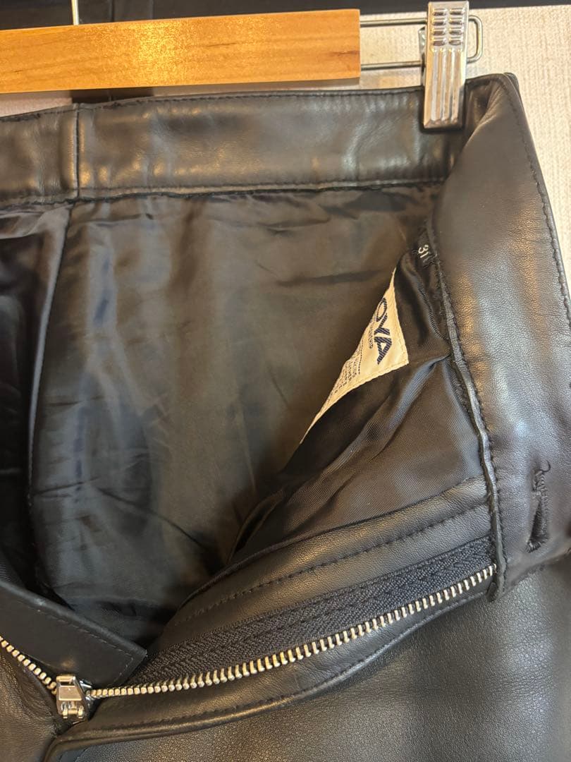 【値下げ】カドヤ KADOYA レザーパンツ カウレザー 牛革 本革 黒 31