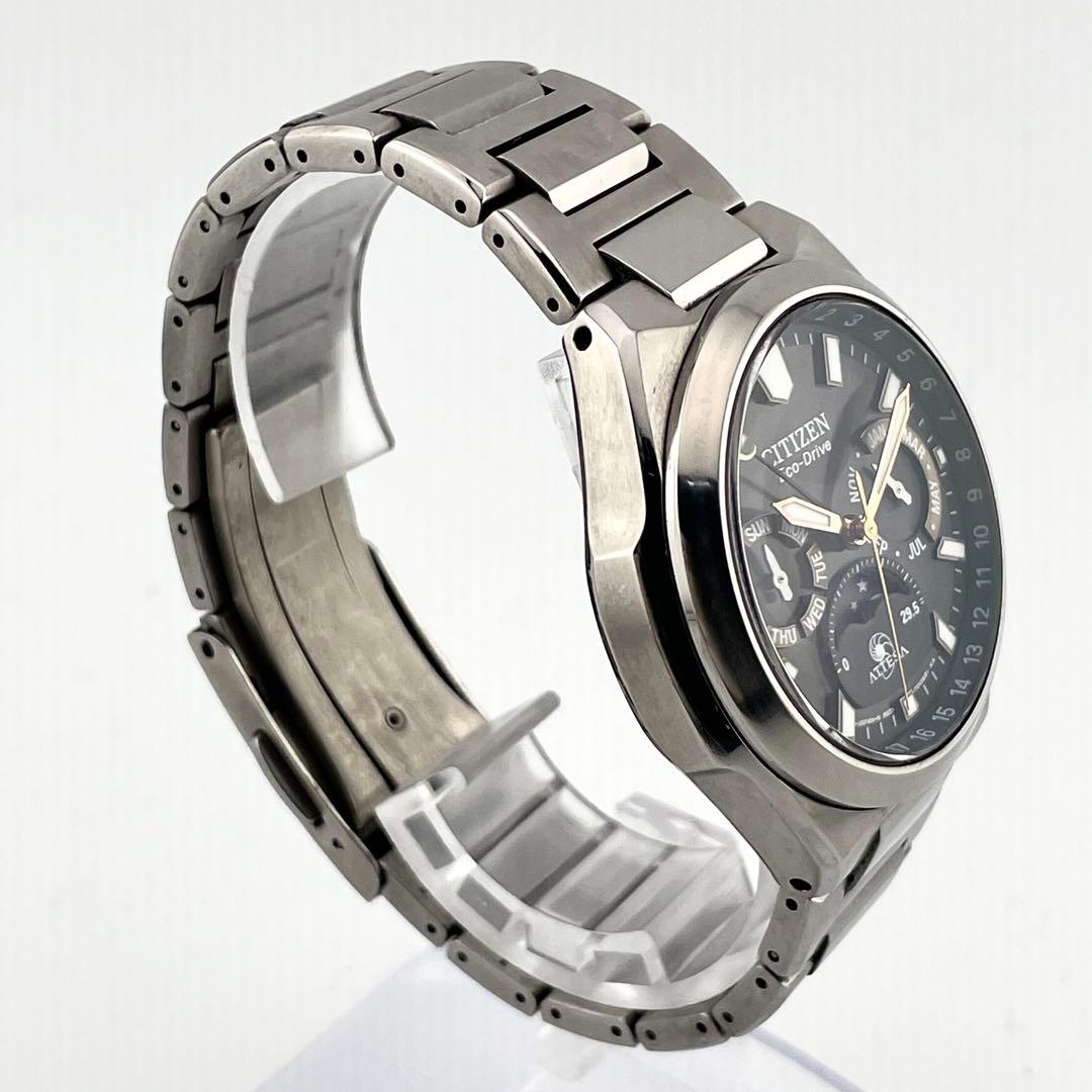 【稼働】シチズン　アテッサ　電波ソーラー　チタン　腕時計　ムーンフェイズ　メンズ