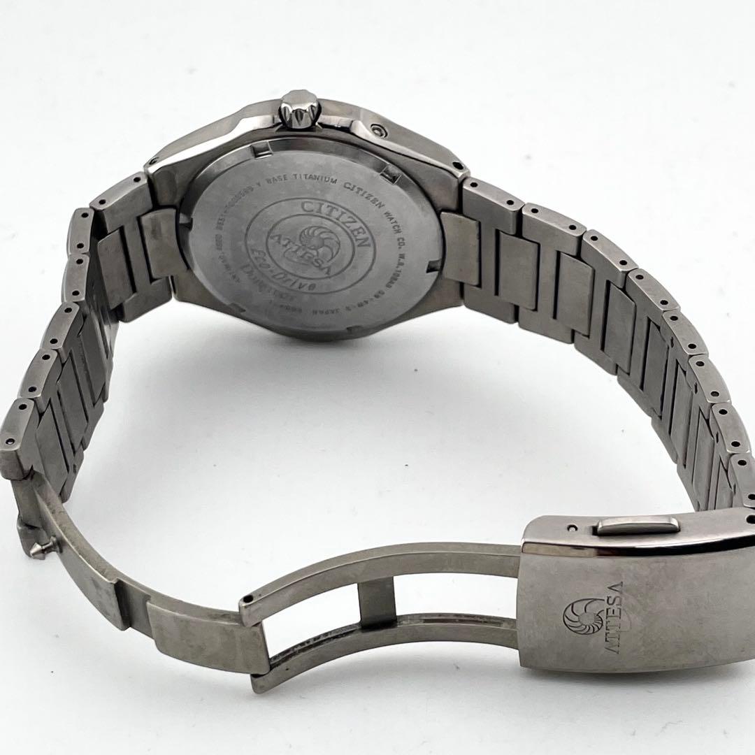【稼働】シチズン　アテッサ　電波ソーラー　チタン　腕時計　ムーンフェイズ　メンズ