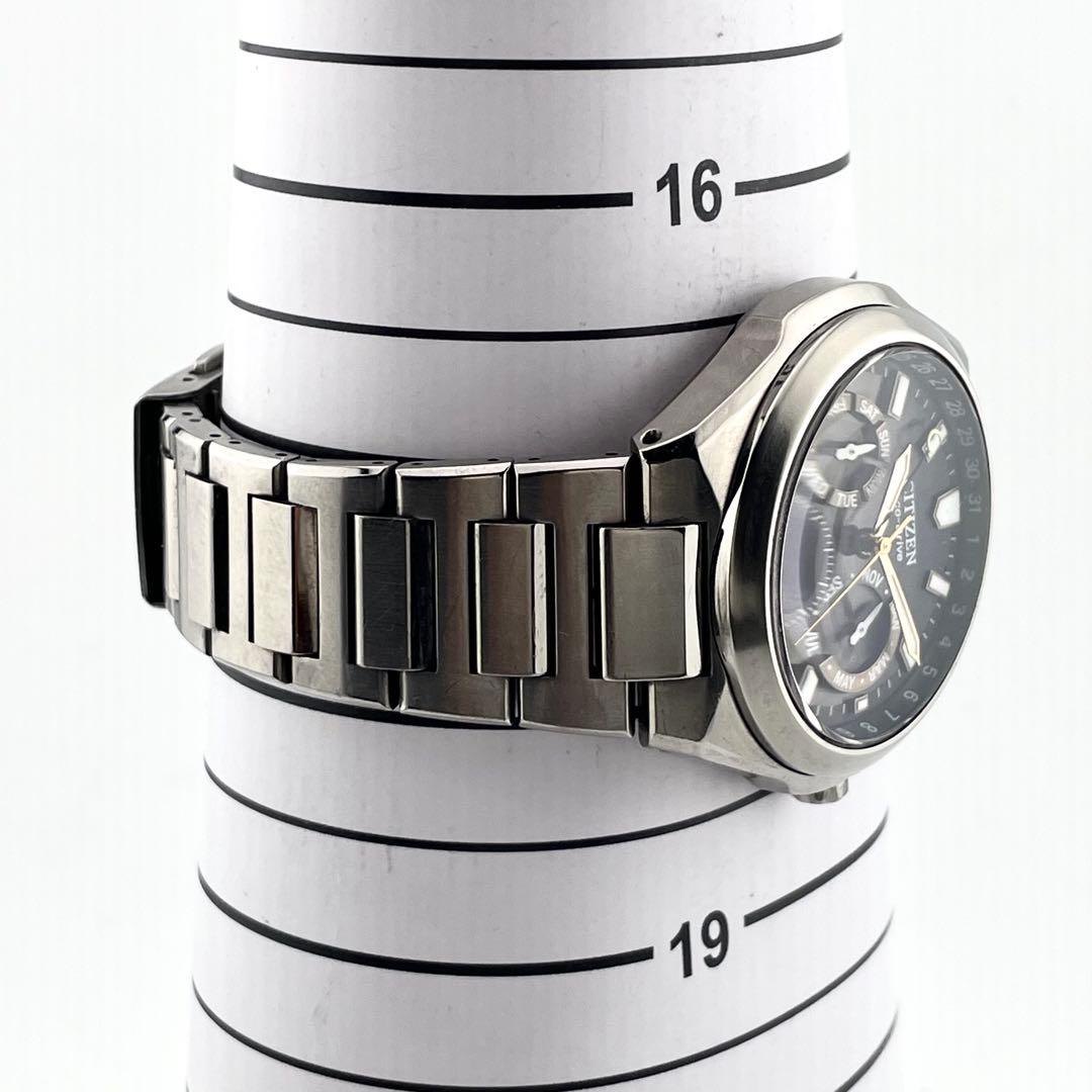 【稼働】シチズン　アテッサ　電波ソーラー　チタン　腕時計　ムーンフェイズ　メンズ