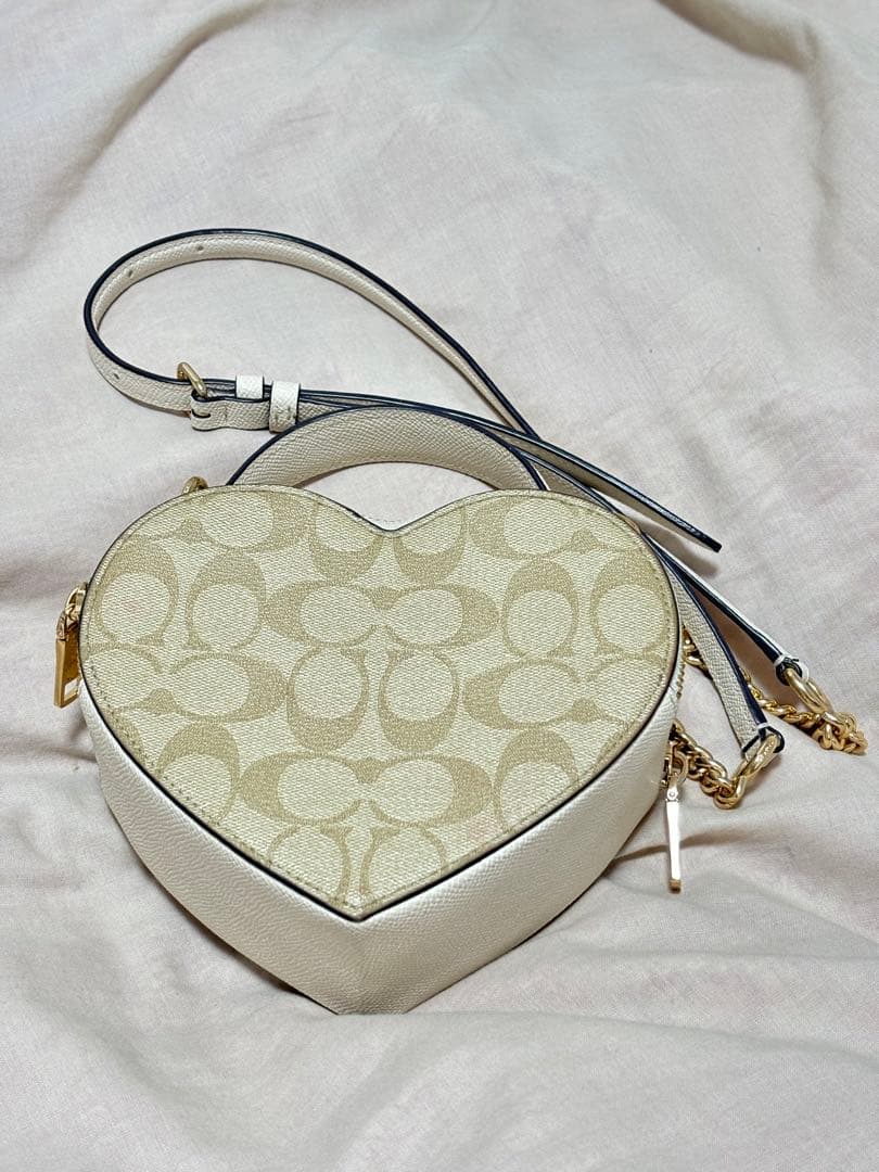 COACH コーチ ハート型 ショルダーバッグ シグネチャー 保存袋付き 美品