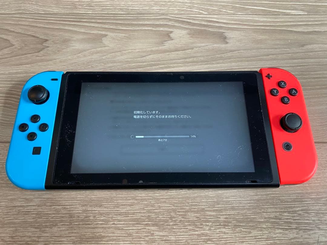 し*う様 Nintendo Switch 本体 青/赤 Joy-Con
