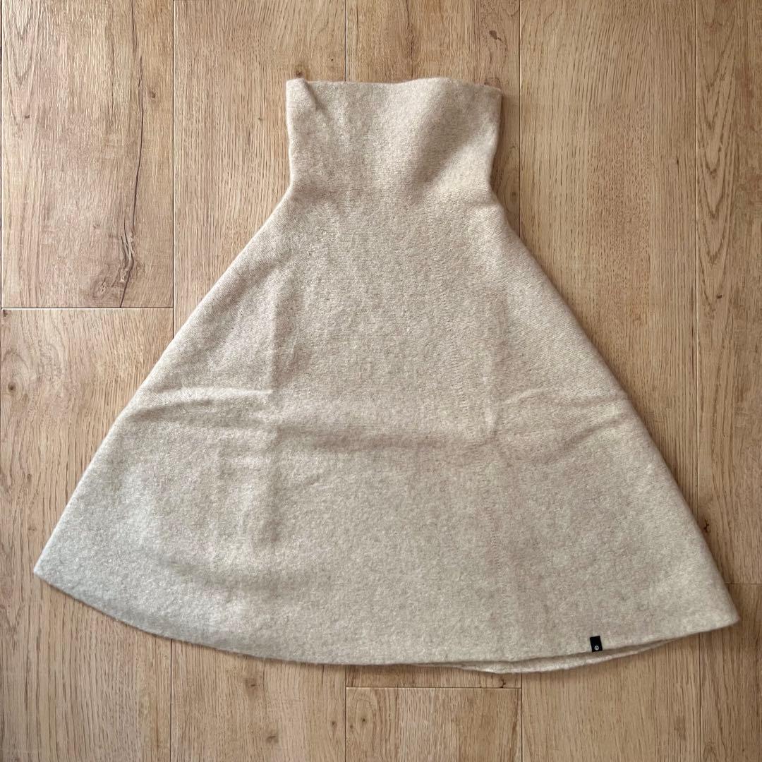 cecilie telle ハイネック　ポンチョ　オフホワイト