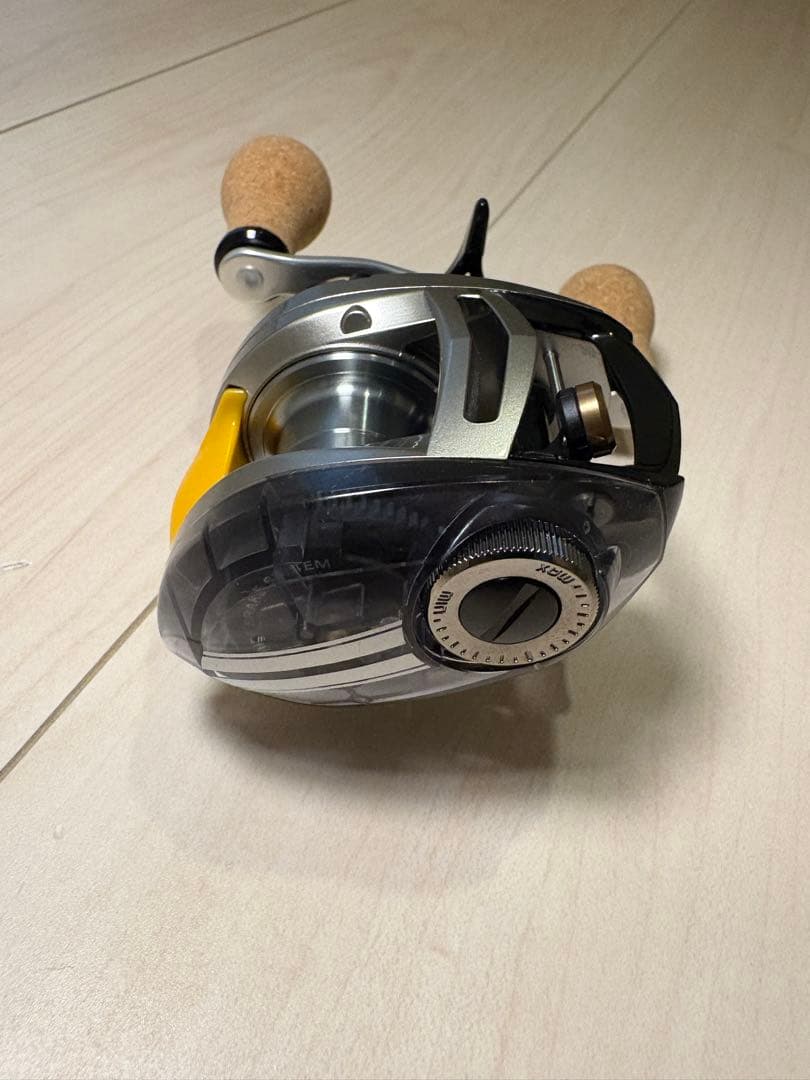メガバス　ラウダ 58 美品　ベイトリール　右ハンドル　本体のみ付属品ありません