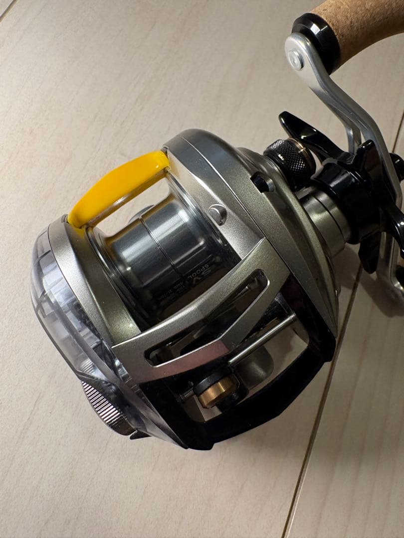 メガバス　ラウダ 58 美品　ベイトリール　右ハンドル　本体のみ付属品ありません