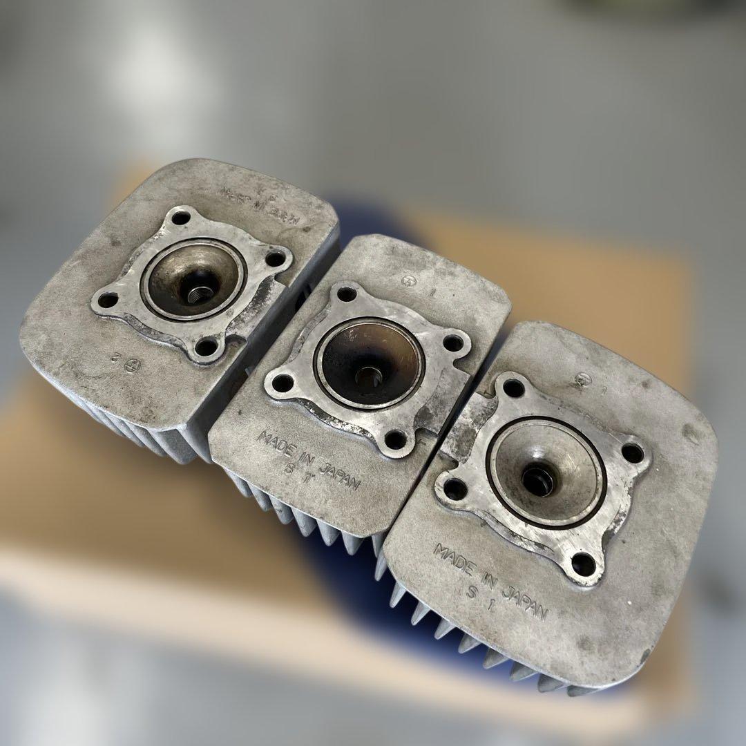 kh250シリンダーヘッドカバー