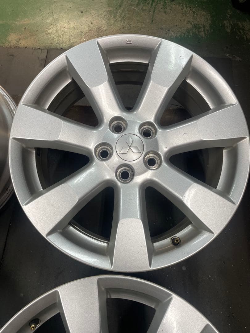 デリカd5 純正ホイール18インチ美品スタッドレス用にどうですか？