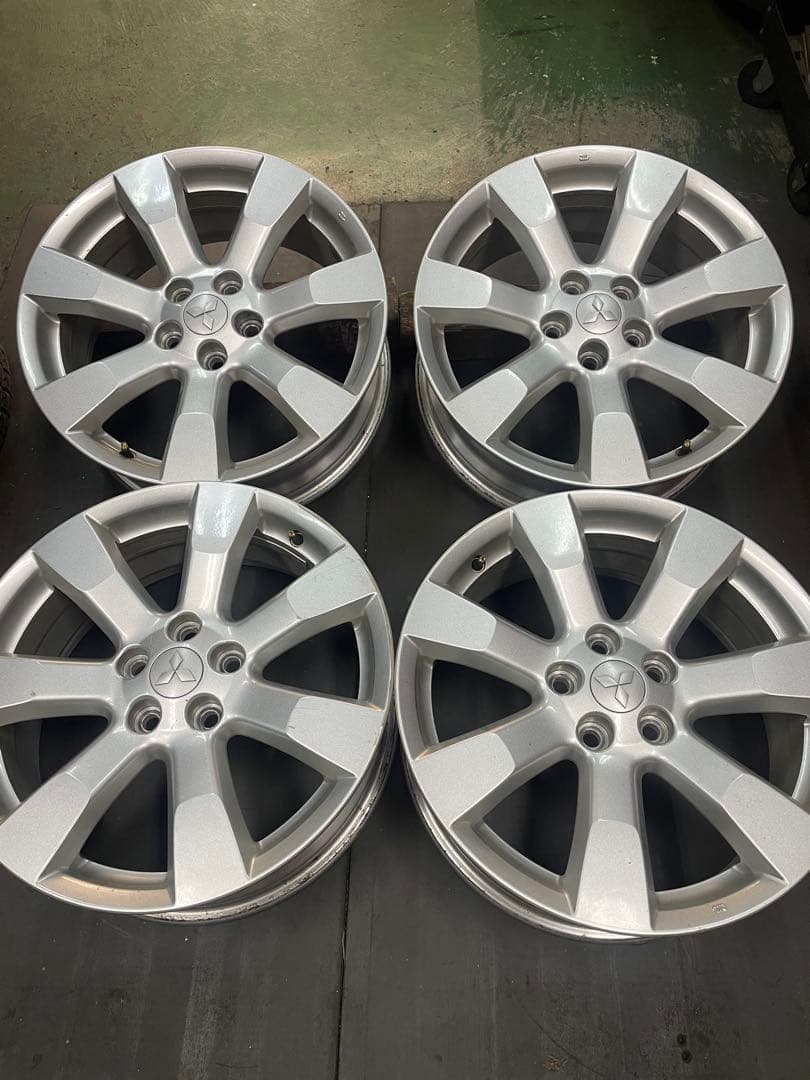 デリカd5 純正ホイール18インチ美品スタッドレス用にどうですか？