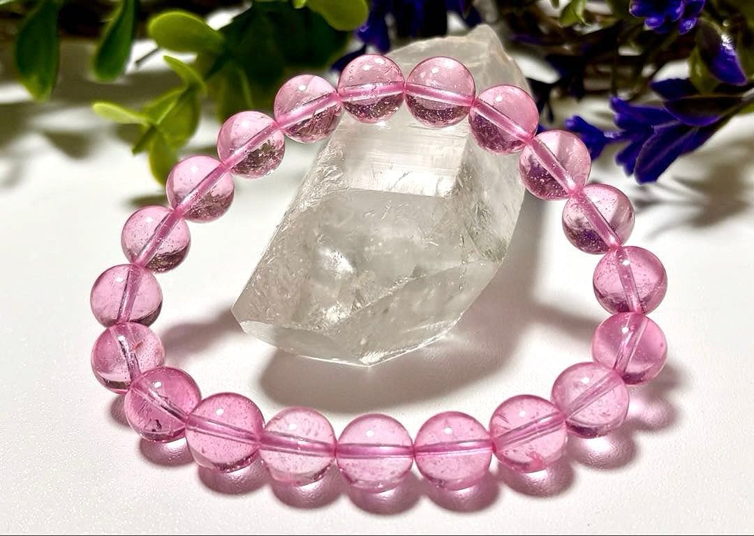 aki　大いなる幸運と愛を引き寄せるパワーストーン　タフィーピンクトパーズ