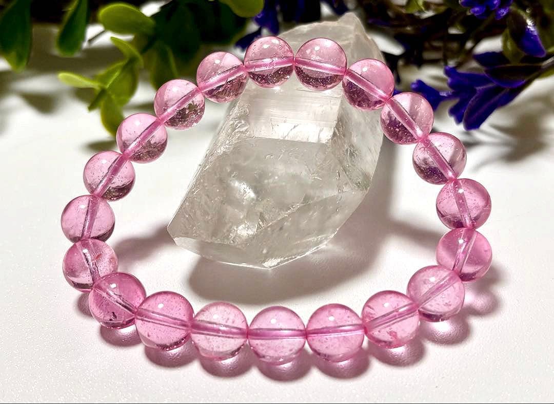 aki　大いなる幸運と愛を引き寄せるパワーストーン　タフィーピンクトパーズ