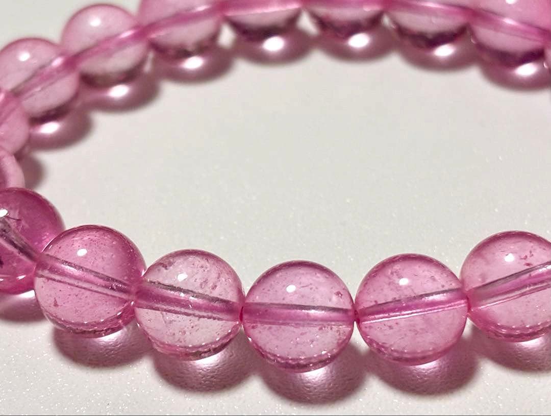 aki　大いなる幸運と愛を引き寄せるパワーストーン　タフィーピンクトパーズ