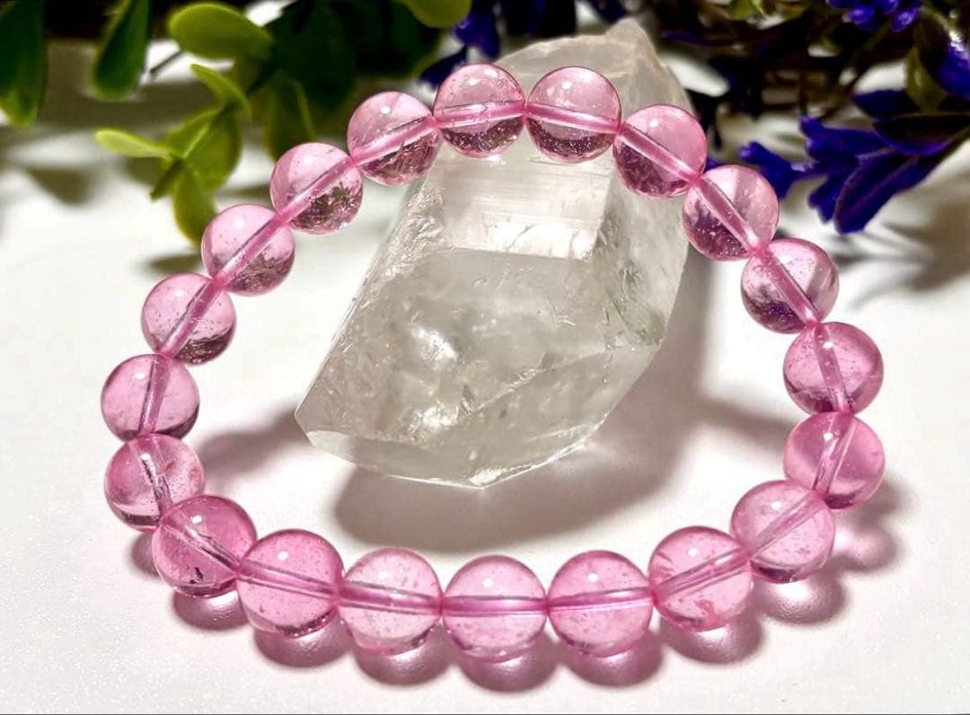 aki　大いなる幸運と愛を引き寄せるパワーストーン　タフィーピンクトパーズ