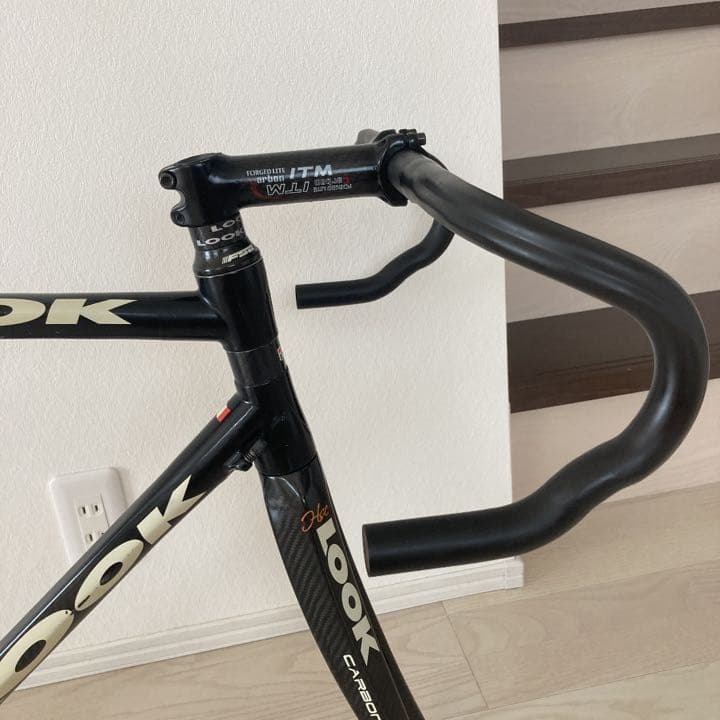 LOOK KG381i 55 フレーム カーボンなのに細身に見せるラグ溶接
