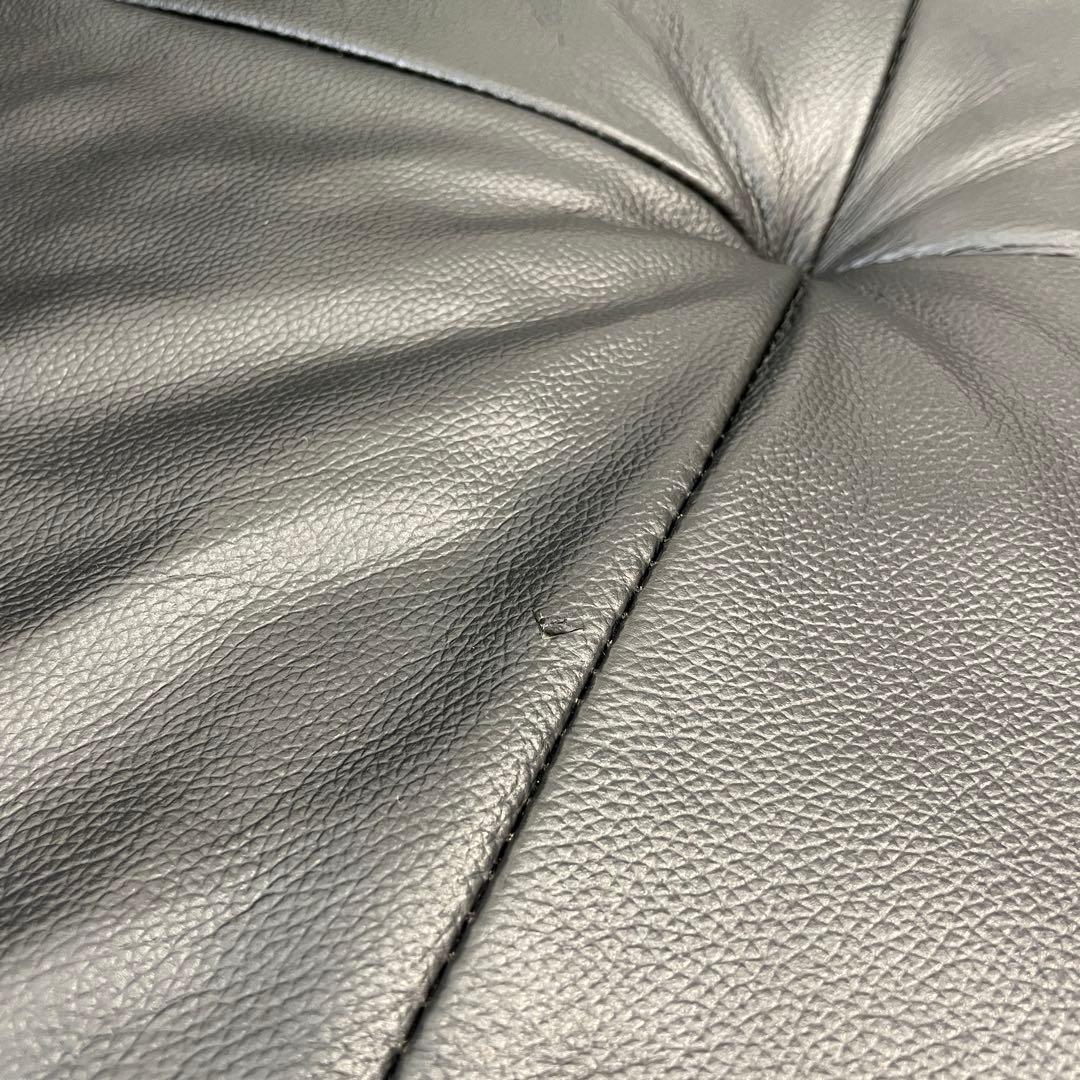 カウチソファー