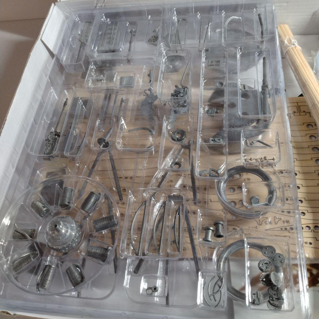 【ながちゃん様】フォッカーDr.1 1/16　メタル＆ウッド組立キット　未組立品