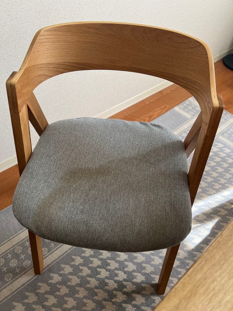 unico エレムト チェア①