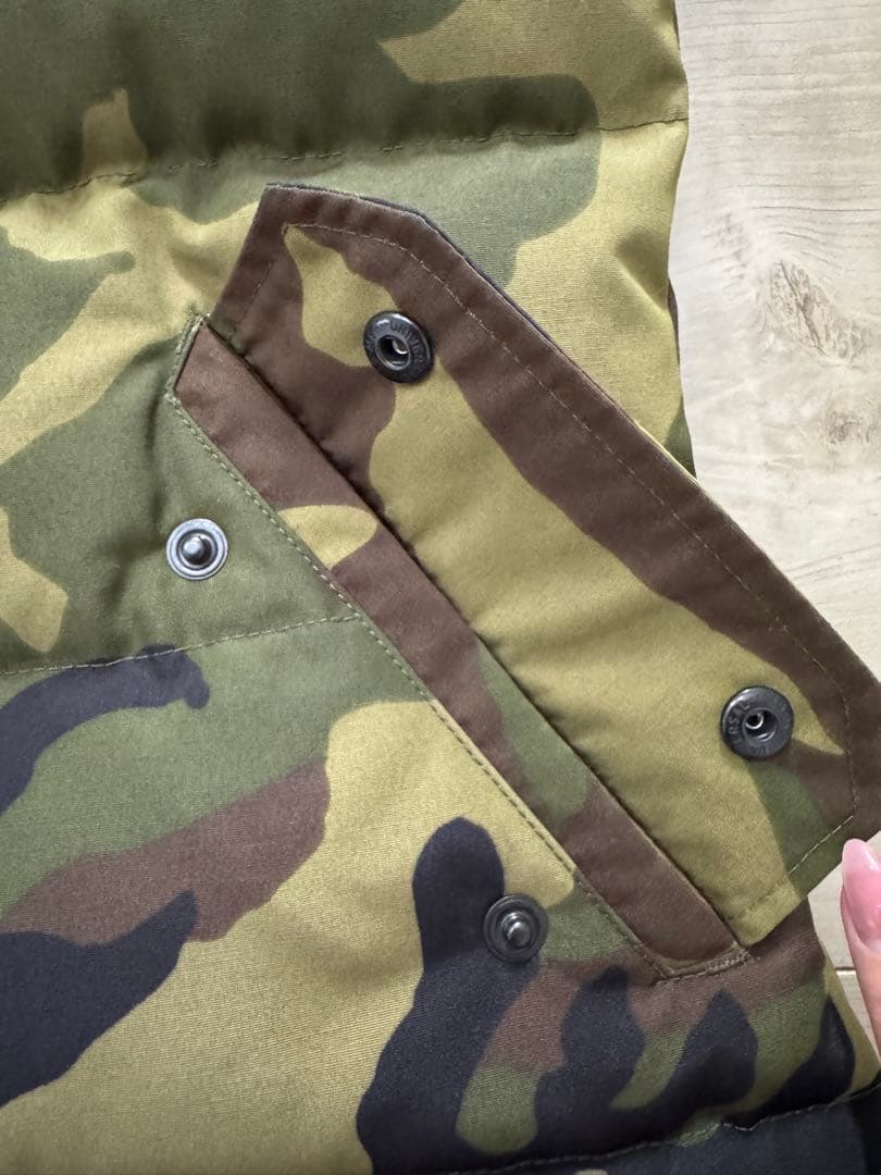 【値下げ】カナダグース ダウンベスト　迷彩　SP