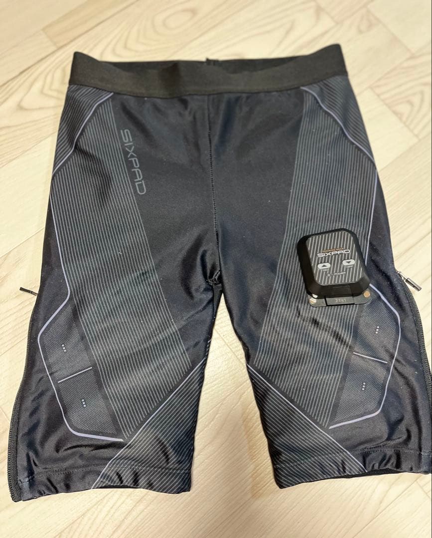 SIXPAD シックスパッドヒップ＆レッグ woman′s Mサイズ