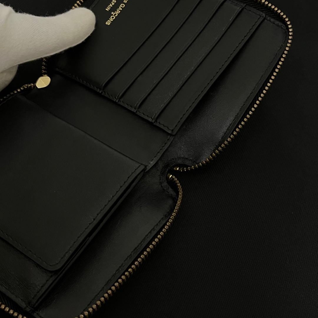 Wallet COMME des GARCONS ラウンドジップ財布SA2100