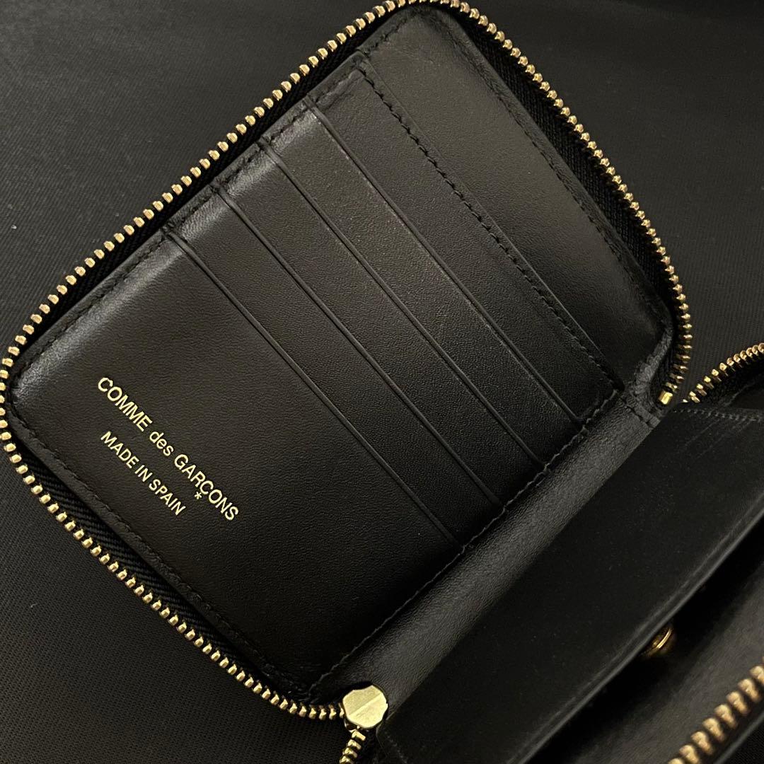 Wallet COMME des GARCONS ラウンドジップ財布SA2100